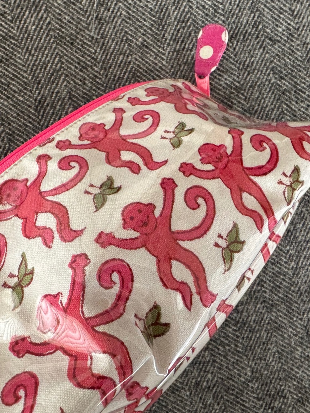 NWOT, ROBERTA ROLLER RABBIT, MAKEUP BAG - Picture 11 of 14